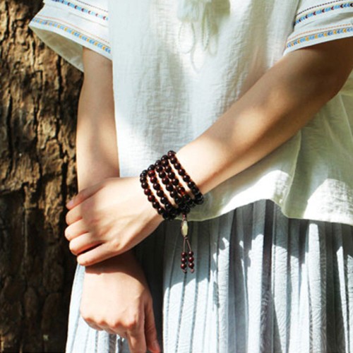 108 Mala Beads Small Leaf Red Sandalwood Amber Bracelet