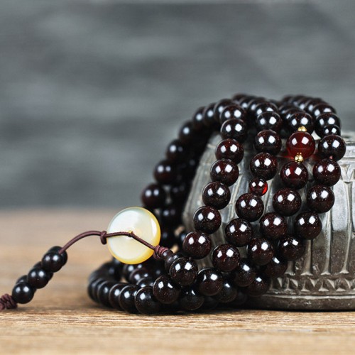 108 Mala Beads Small Leaf Red Sandalwood Amber Bracelet
