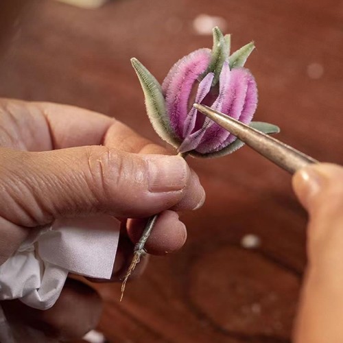 Handmade Yangzhou Velvet Mulberry Silk Peach Blossom Brooch Handmade Yangzhou Velvet Mulberry Silk Peach Blossom Brooch