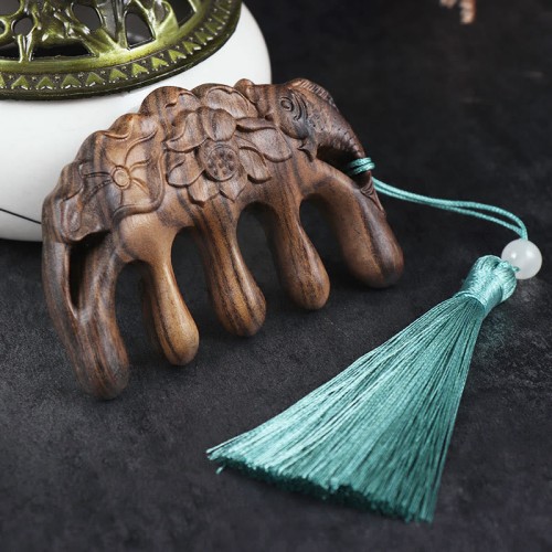 Green Sandalwood Plum Blossom Koi Fish Engraved Comb