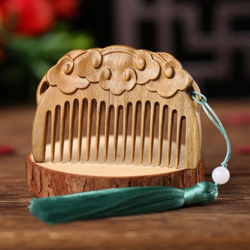 Green Sandalwood Fox Peony Lotus Engraved Comb Green Sandalwood Fox Peony Lotus Engraved Comb