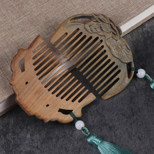 Green Sandalwood Fox Peony Lotus Engraved Comb Green Sandalwood Fox Peony Lotus Engraved Comb