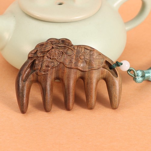 Green Sandalwood Plum Blossom Koi Fish Engraved Comb