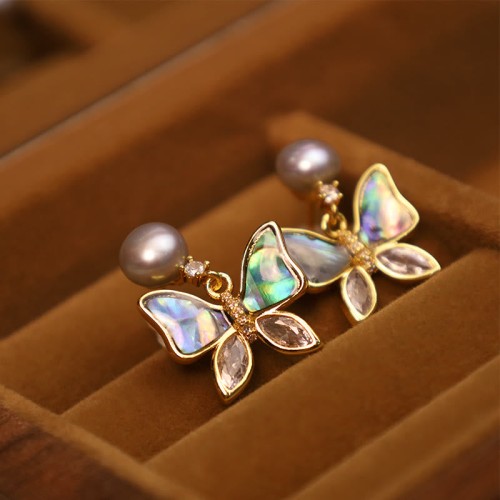 18K Gold-Plated Copper Shell Pearl Butterfly Stud Earrings