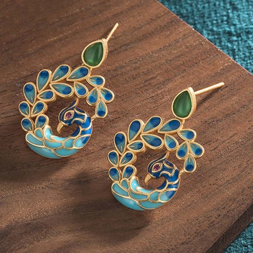 White Peacock Green Agate Fortune Earrings