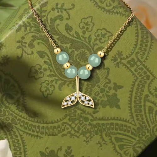 925 Silver Hetian Jade Fishtail Luck Necklace 925 Silver Hetian Jade Fishtail Luck Necklace