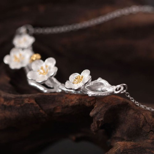 925 Silver Plum Blossom Protection Pendant 925 Silver Plum Blossom Protection Pendant