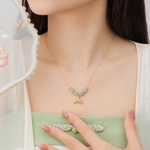 925 Silver Hetian Jade Fishtail Luck Necklace 925 Silver Hetian Jade Fishtail Luck Necklace