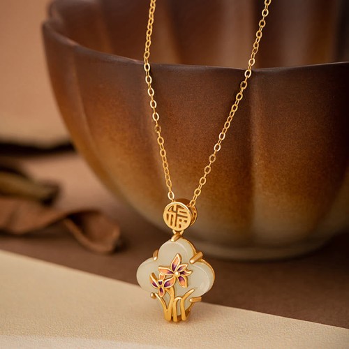 925 Silver Hetian Jade Orchid Clover Luck Necklace Set 925 Silver Hetian Jade Orchid Clover Luck Necklace Set