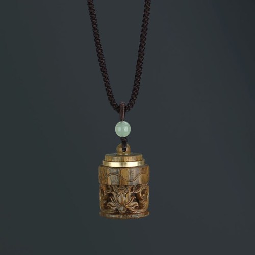 Tibet Green Sandalwood Om Mani Padme Hum Necklace