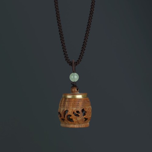 Tibet Green Sandalwood Om Mani Padme Hum Necklace