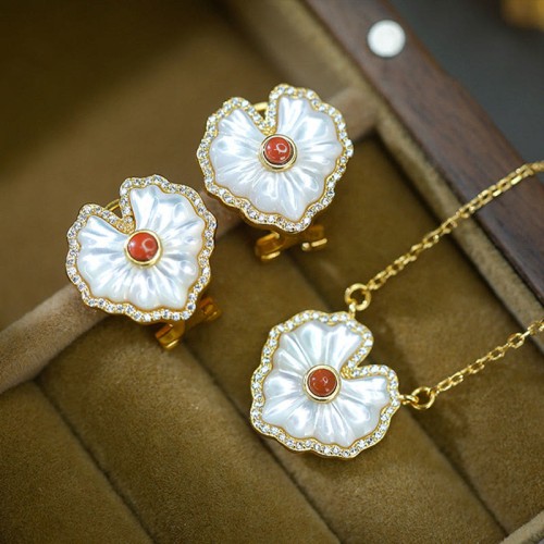 925 Silver Love Heart Tridacna Red Agate Necklace Set
