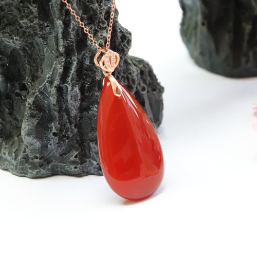 925 Silver Waterdrop Red Agate Confidence Necklace