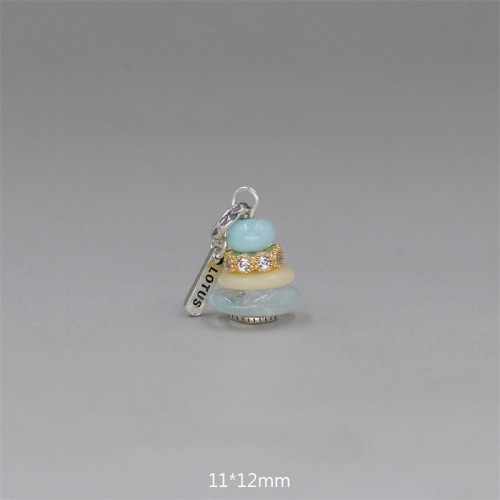 Zen Cairn Labradorite Crystal Calm Necklace Zen Cairn Labradorite Crystal Calm Necklace