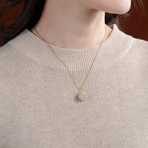 925 Silver Hetian White Jade Cat Paw Luck Necklace 925 Silver Hetian White Jade Cat Paw Luck Necklace