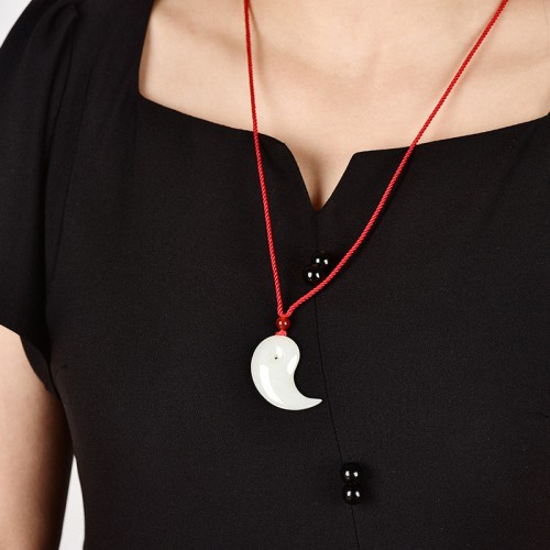Yin Yang White Jade Cyan Jade Protection Necklace Yin Yang White Jade Cyan Jade Protection Necklace