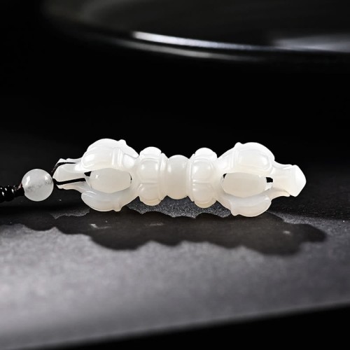Tibetan Hetian Jade Dorje Vajra Success Necklace