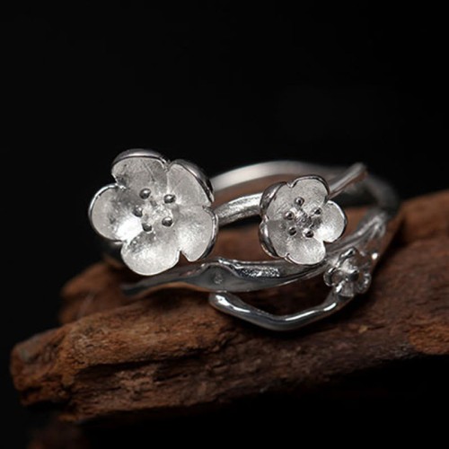 925 Sterling Silver Plum Blossom Balance Ring 925 Sterling Silver Plum Blossom Balance Ring
