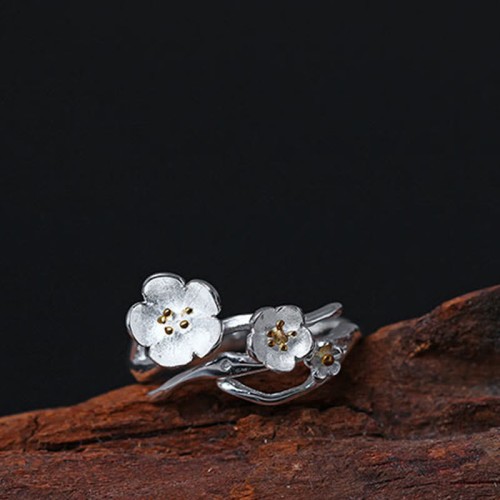 925 Sterling Silver Plum Blossom Balance Ring 925 Sterling Silver Plum Blossom Balance Ring