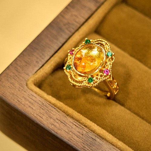 Amber Hollow Lace Confidence Ring