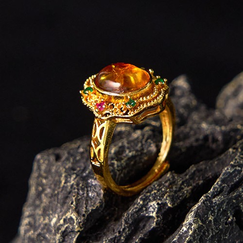 Amber Hollow Lace Confidence Ring