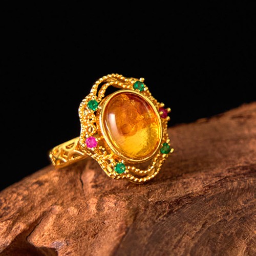 Amber Hollow Lace Confidence Ring