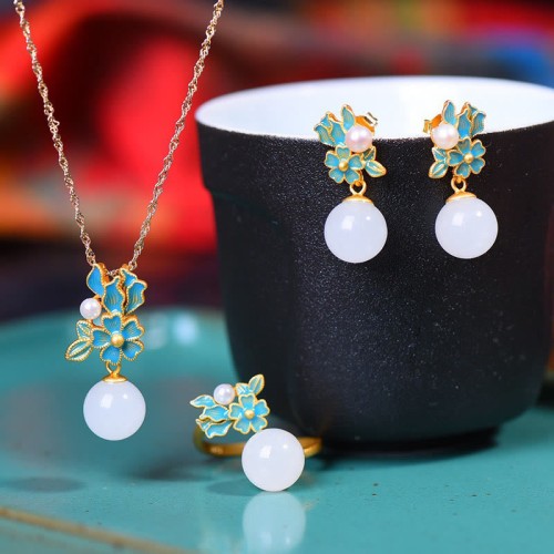 White Jade Pearl Blessing Set White Jade Pearl Blessing Set