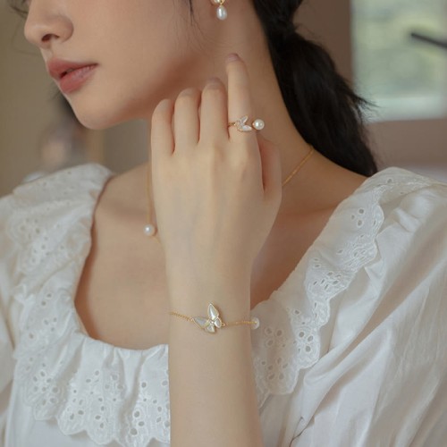14K Gold-Plated Copper Pearl & Tridacna Butterfly Blessing Set