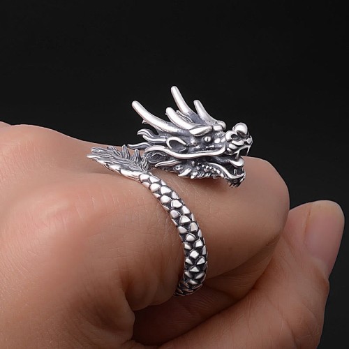 990 Sterling Silver Vintage Dragon Luck Ring 990 Sterling Silver Vintage Dragon Luck Ring